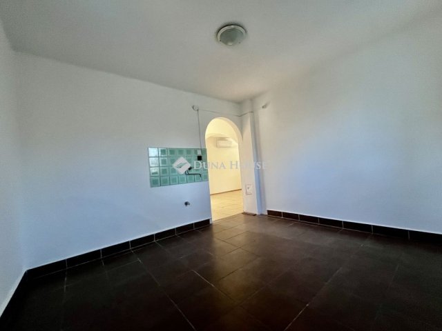 Eladó családi ház, Jánoshalmán 9.7 M Ft, 2 szobás