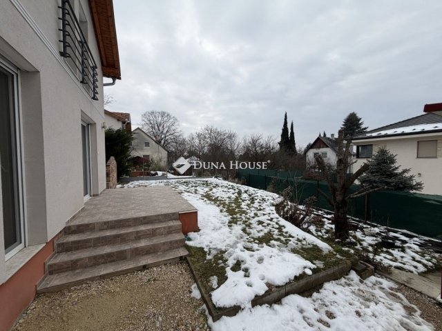 Eladó családi ház, Budapesten, XVII. kerületben 138 M Ft