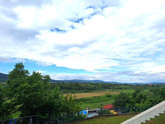 Eladó sorház, Pilisborosjenőn 95.5 M Ft, 1+4 szobás
