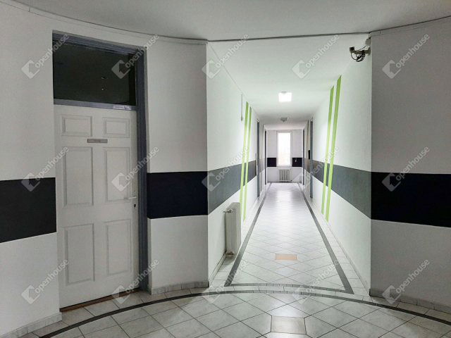 Kiadó iroda, Debrecenben 81 E Ft / hó, 1 szobás