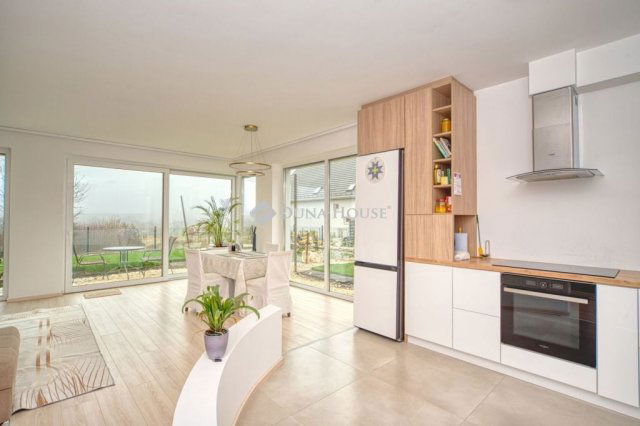 Eladó ikerház, Solymáron 223 M Ft, 4 szobás