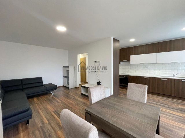 Eladó téglalakás, Debrecenben 87 M Ft, 2 szobás