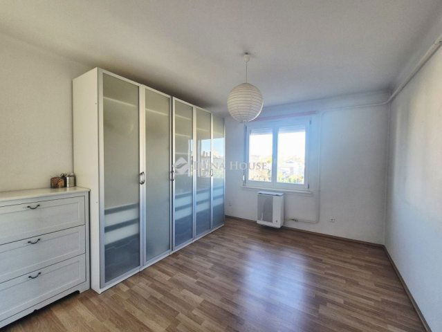 Eladó téglalakás, Budapesten, XIV. kerületben 156 M Ft, 5 szobás