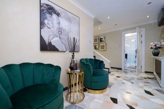 Eladó családi ház, Budapesten, II. kerületben 674 M Ft, 5 szobás