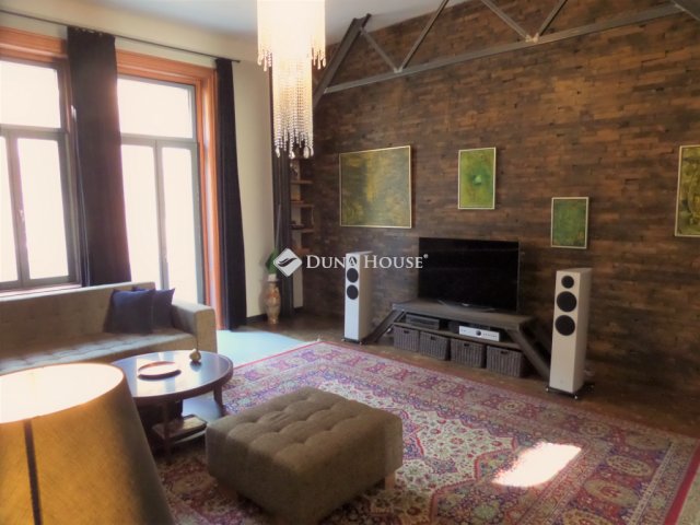 Kiadó téglalakás, albérlet, Budapesten, VI. kerületben