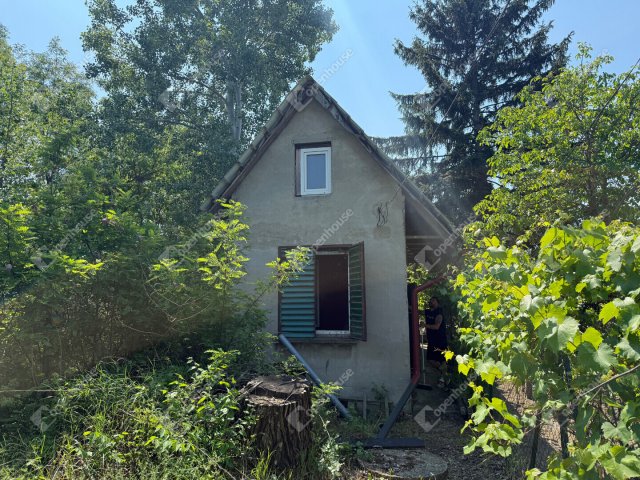 Eladó telek, Komáromban 8.5 M Ft / költözzbe.hu