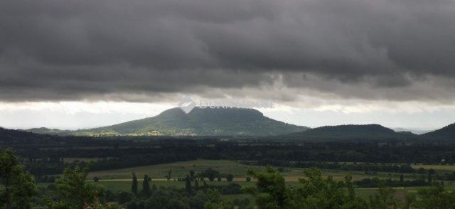 Eladó nyaraló, Lesencetomajon 105 M Ft, 2 szobás