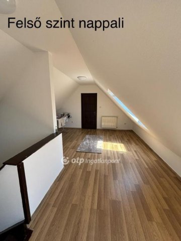 Eladó családi ház, Cserkúton 63 M Ft, 4 szobás