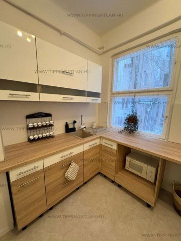 Eladó téglalakás, Budapesten, III. kerületben 89.9 M Ft