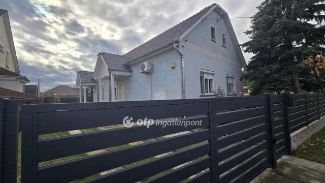 Eladó családi ház, Nádudvaron 74.9 M Ft, 4 szobás