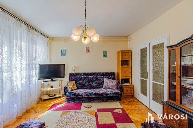 Eladó téglalakás, Szegeden 87.199 M Ft, 4 szobás