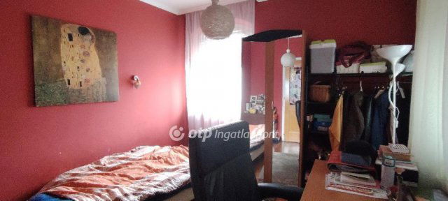 Eladó családi ház, Szentesen 67 M Ft, 6 szobás