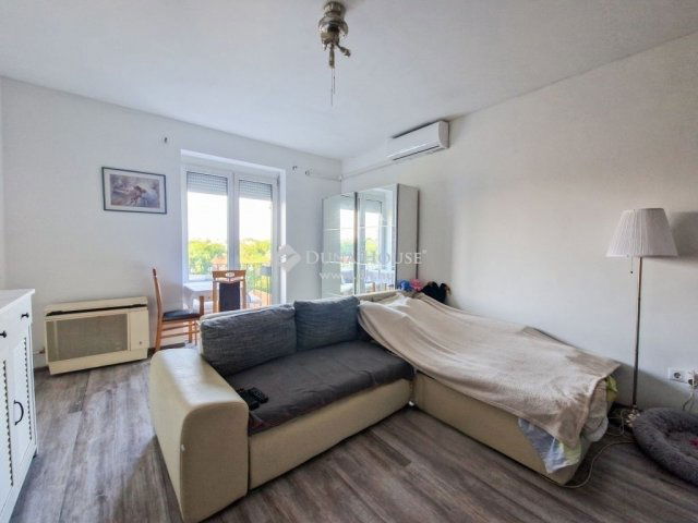 Eladó téglalakás, Budapesten, XIV. kerületben 47.5 M Ft