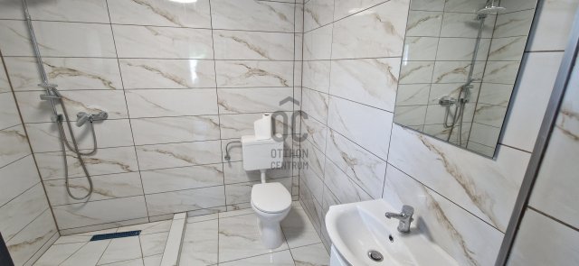 Kiadó családi ház, albérlet, Debrecenben 700 E Ft / hó