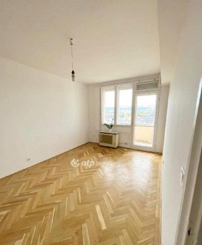 Eladó téglalakás, Zalaegerszegen 37.9 M Ft, 2 szobás