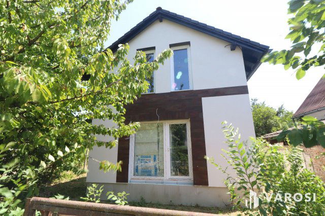 Eladó ikerház, Szegeden 112 M Ft, 4 szobás / költözzbe.hu