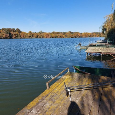 Eladó nyaraló, Dömsödön 51.9 M Ft, 2+1 szobás