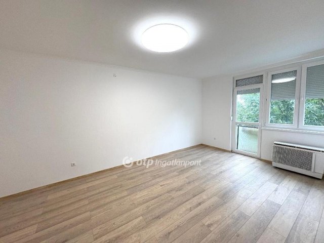 Eladó téglalakás, Miskolcon 34.99 M Ft, 2+1 szobás