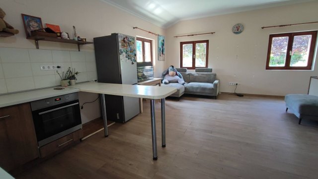 Eladó nyaraló, Valkón 45 M Ft, 2 szobás / költözzbe.hu