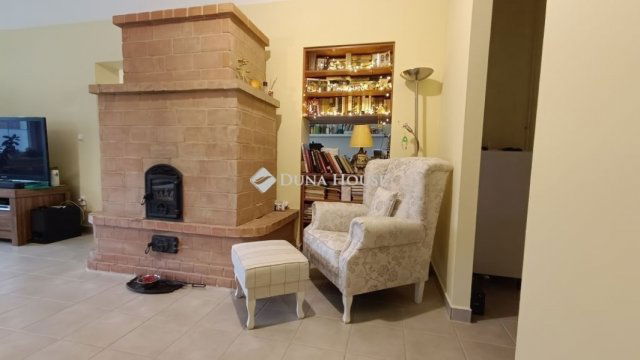 Eladó családi ház, Kecskeméten 139.9 M Ft, 7 szobás