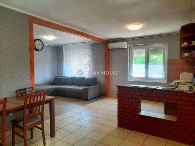 Eladó családi ház, Újlengyelen 59.9 M Ft, 3 szobás