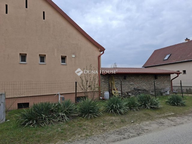 Eladó családi ház, Erdőkertesen 83 M Ft, 3 szobás