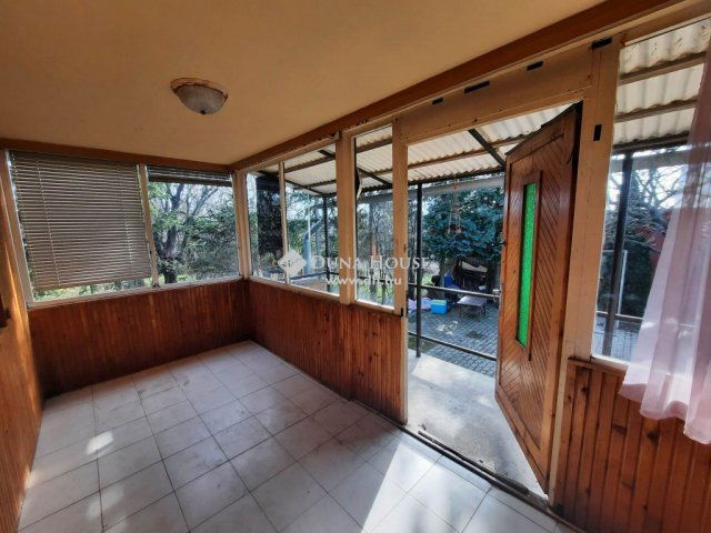 Eladó családi ház, Biatorbágyon 23.5 M Ft, 4 szobás