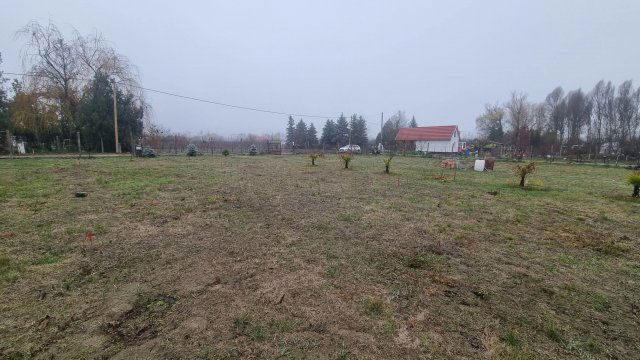 Eladó telek, Újszentivánon 15 M Ft / költözzbe.hu