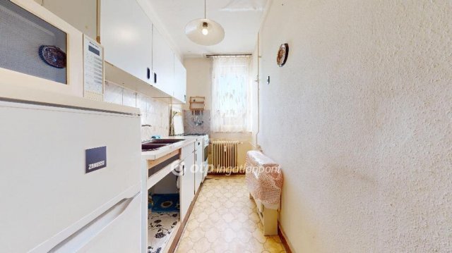 Eladó téglalakás, Kazincbarcikán 17.7 M Ft, 1+1 szobás