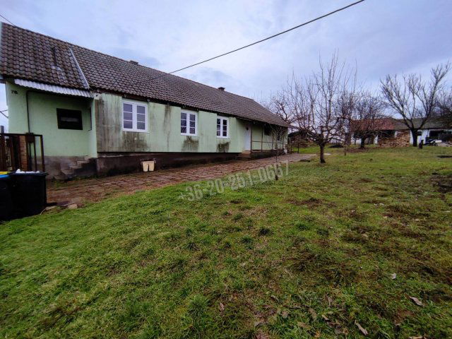 Eladó családi ház, Lánycsókon 9.2 M Ft, 3 szobás