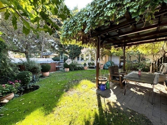 Eladó családi ház, Budapesten, XVIII. kerületben 199.9 M Ft