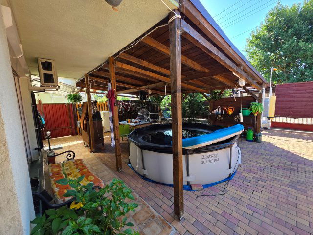 Eladó téglalakás, XVII. kerületben, Csabagyöngye utcában