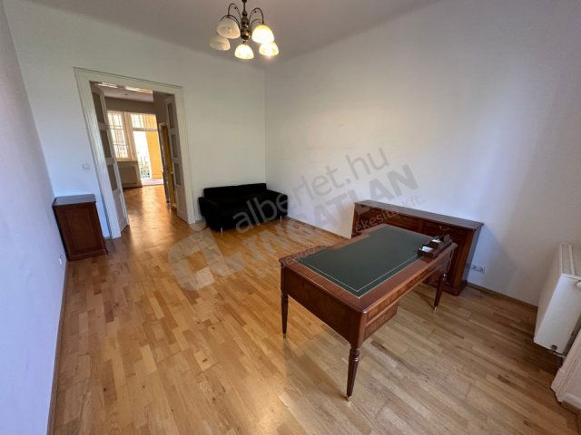 Kiadó téglalakás, albérlet, V. kerületben, Balassi Bálint utcában