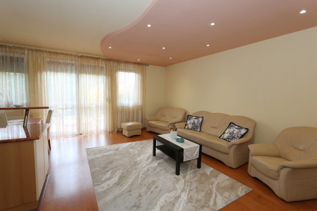 Eladó ikerház, Kistarcsán 119.9 M Ft, 4 szobás