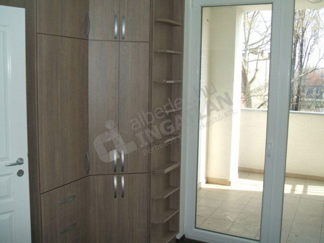 Kiadó téglalakás, albérlet, XIV. kerületben, Bosnyák utcában