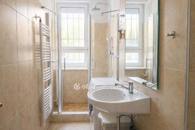 Eladó téglalakás, Budapesten, X. kerületben 64.9 M Ft