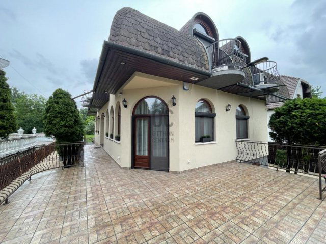 Eladó családi ház, Budapesten, XX. kerületben 239 M Ft, 4 szobás