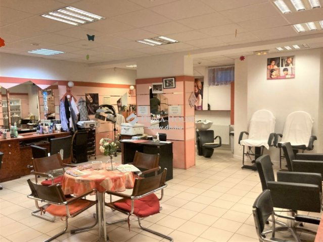 Eladó hotel, Sopronban 380 M Ft, 13 szobás / költözzbe.hu