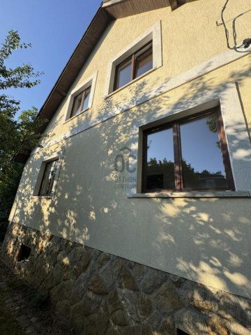 Eladó családi ház, Budapesten, II. kerületben 225 M Ft, 5 szobás