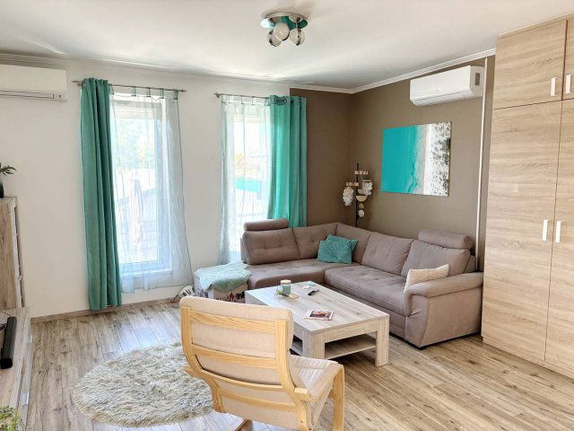 Eladó családi ház, Szigetszentmiklóson 119.899 M Ft, 4 szobás