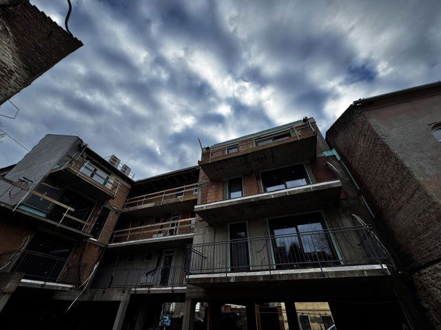 Eladó téglalakás, Pécsett, Perczel Miklós utcában 179.932 M Ft