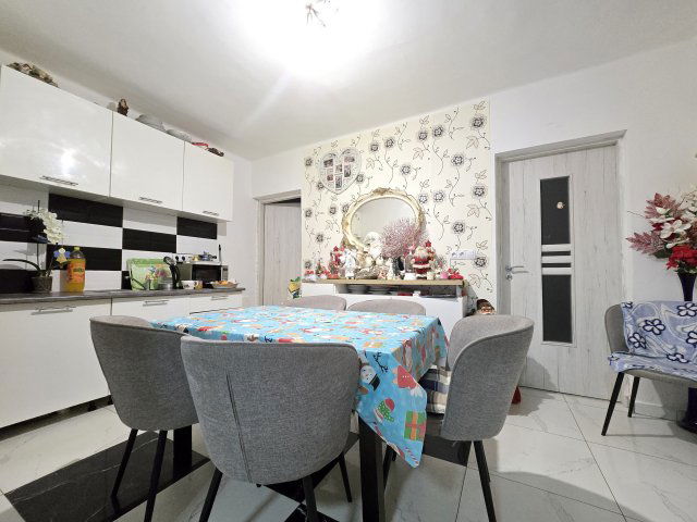 Eladó családi ház, Baktüttösön 27.8 M Ft, 2+1 szobás