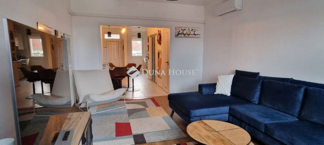 Eladó téglalakás, Keszthelyen 79.99 M Ft, 3 szobás