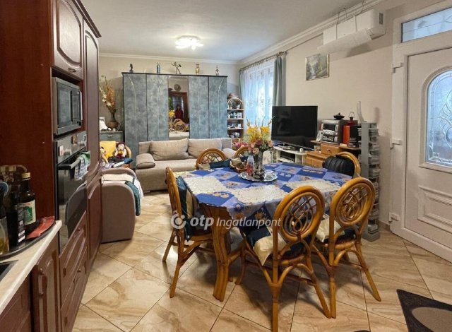 Eladó ikerház, Budapesten, XIV. kerületben 148.9 M Ft, 3 szobás