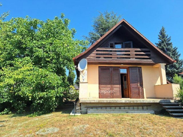 Eladó családi ház, Ábrahámhegyen 79.9 M Ft, 1+2 szobás