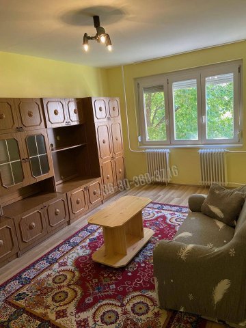 Eladó panellakás, Dunaújvárosban 25.8 M Ft, 1 szobás