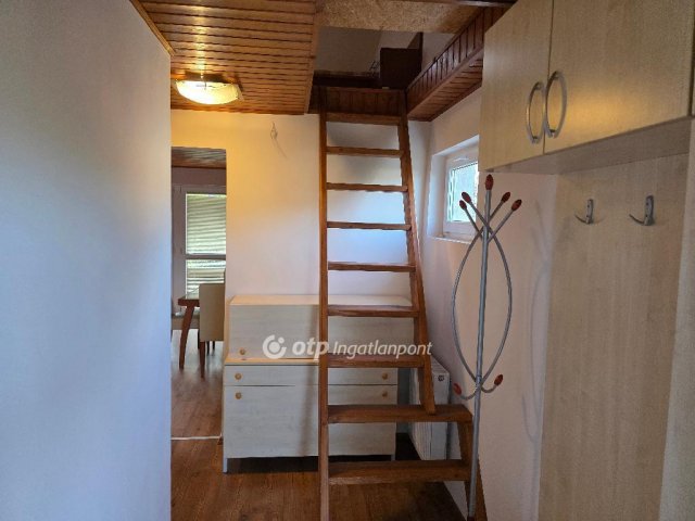 Eladó nyaraló, Balatonszárszón 119.9 M Ft, 2 szobás