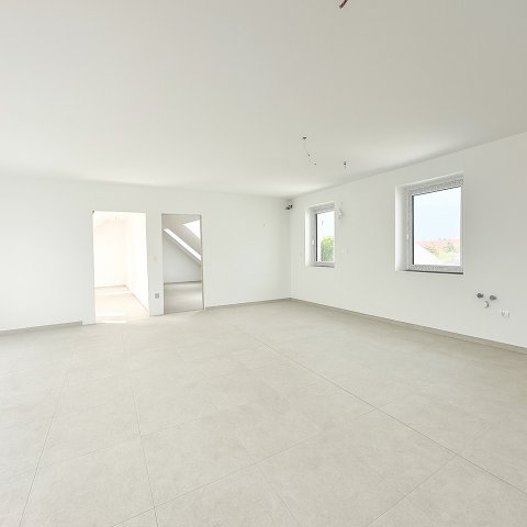Eladó téglalakás, Szombathelyen 59.9 M Ft, 3 szobás