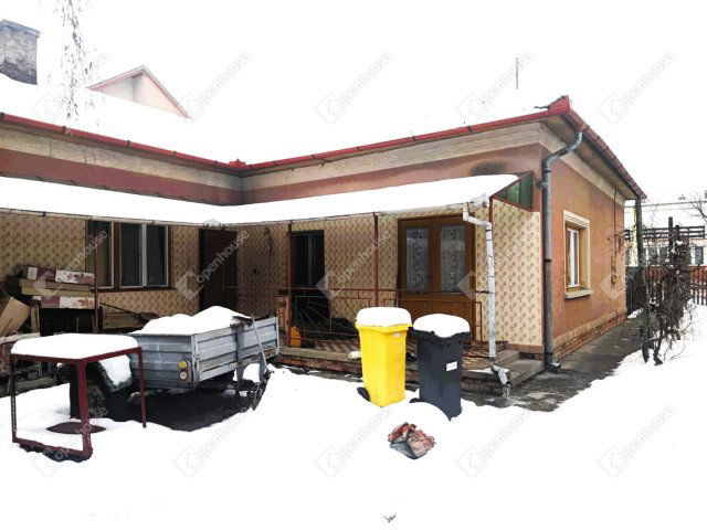 Eladó családi ház, Zsombón 49.9 M Ft, 2 szobás