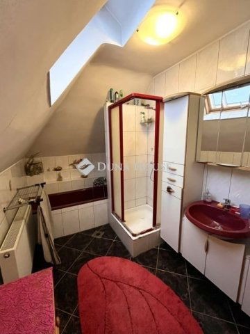 Eladó ikerház, Budapesten, XVIII. kerületben 145 M Ft, 4 szobás